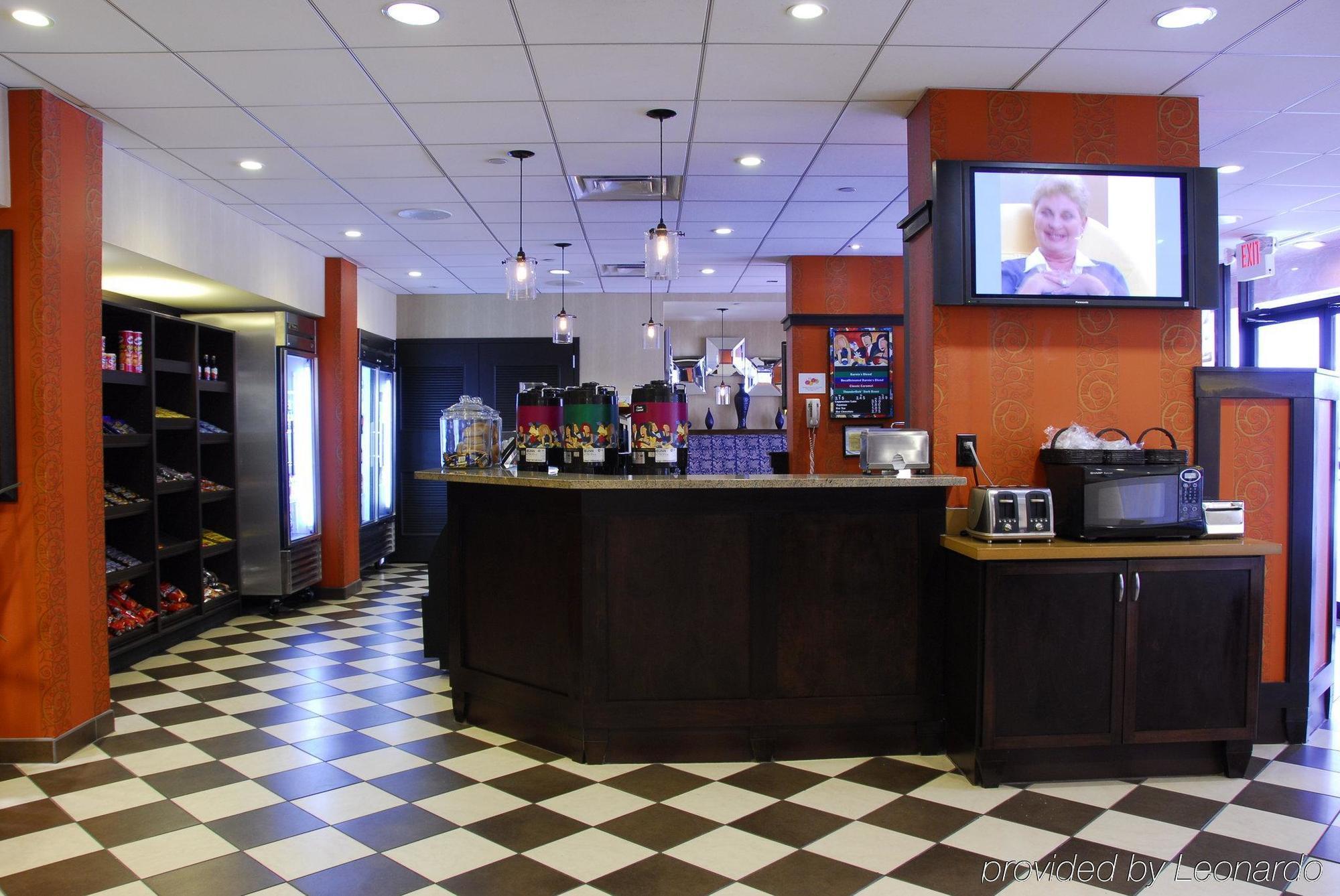 Holiday Inn Baltimore-Inner Harbor Экстерьер фото